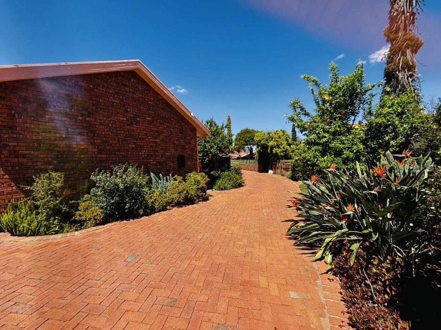 3 Bedroom Property for Sale in Heuwelsig Free State